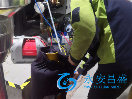 公司中央空調空氣壓縮機維修與故障排除，保障系統(tǒng)高效穩(wěn)定運行