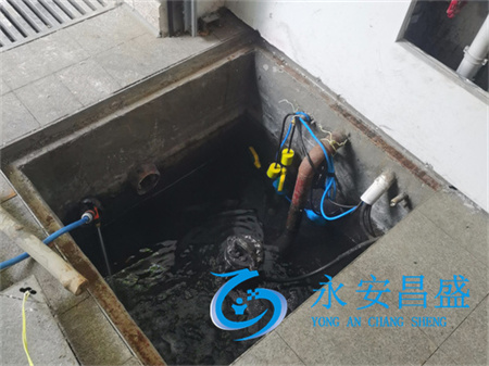 上海辦公室環(huán)境升級 專業(yè)中央空調制冷機清洗 營造清新涼爽工作空間